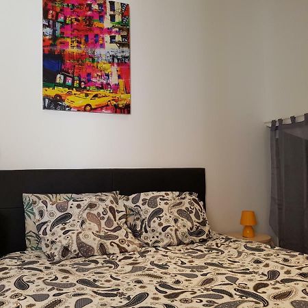 Appartement Studio équipé Centre ville à Le Creusot Extérieur photo