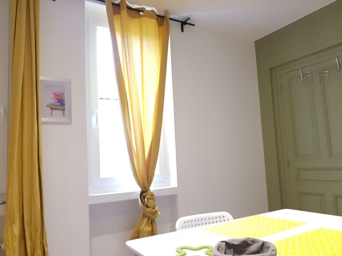 Appartement Studio équipé Centre ville à Le Creusot Extérieur photo